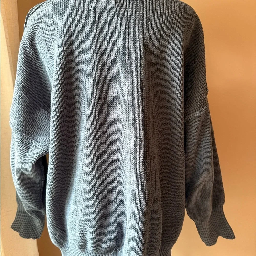 Abercrombie & Fitch Crew Neck Sweater - Picture 2 of 4